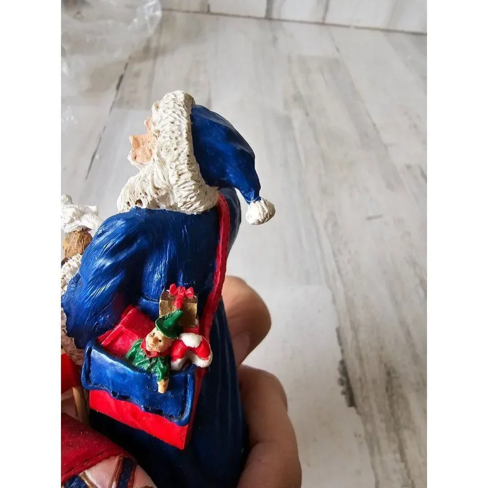 May Scandinavian Santa around world polar bear statue figurine 1994 vintage clas